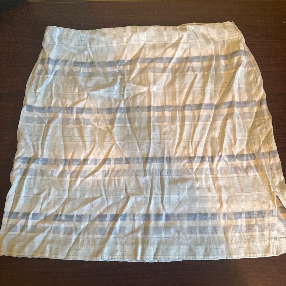 Pencil skirt
